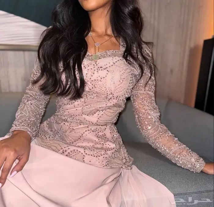 فستان من مصممة كويتية 0