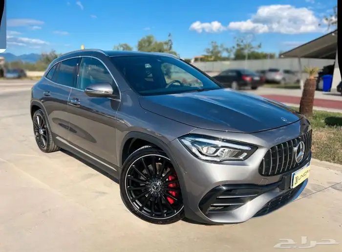 Mercedes-Benz GLA 45 AMG 45S 0