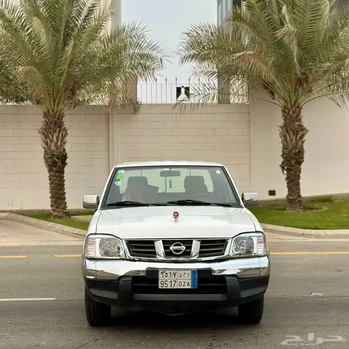 للبيع ددسن وانيت 2102 نظيف شرط 2