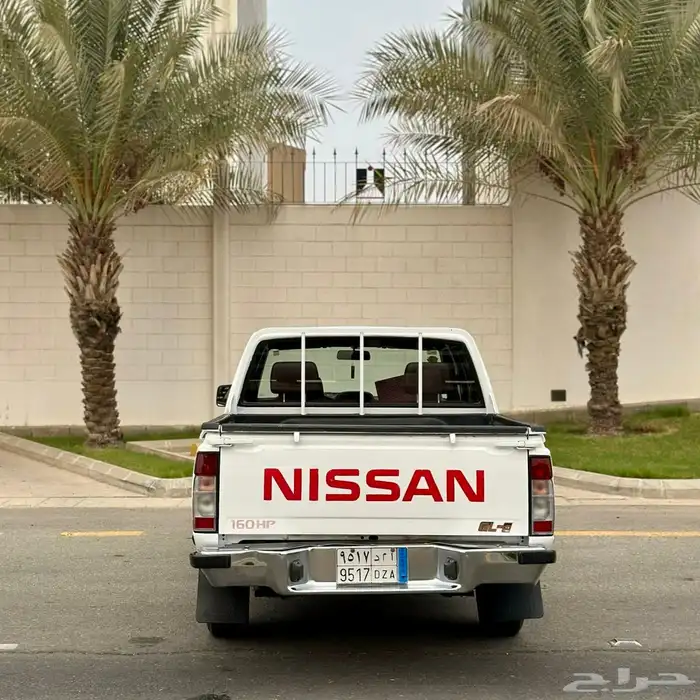 للبيع ددسن وانيت 2102 نظيف شرط 10