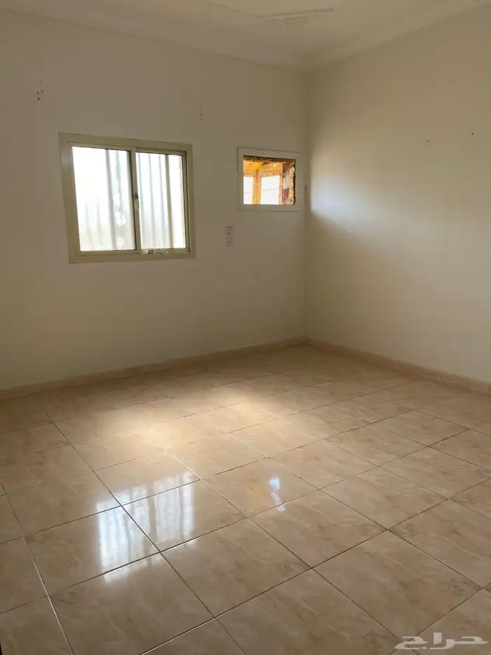 شقة للإيجار بحي الواحة بجدة 3 غرف 1