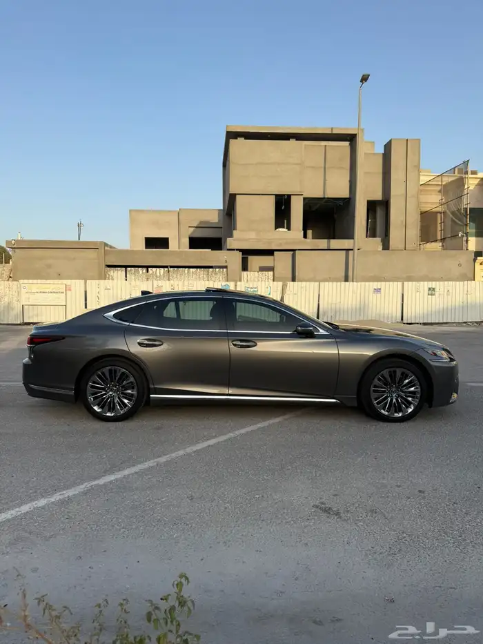 لكزس Ls500 بحالة ممتازه 2019 8