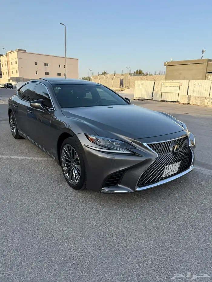 لكزس Ls500 بحالة ممتازه 2019 0