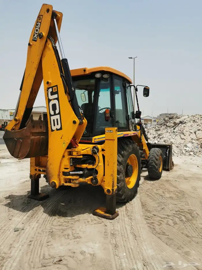 للبيع جي سي بي مديل 2024 صناعه هنديه قمه في النظافه 1