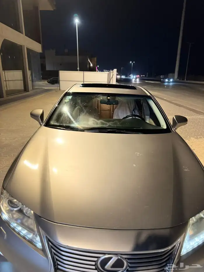 لكزس ES 250 سعودي موديل 2015 نظيفة ومناسبة للمستخدم 8