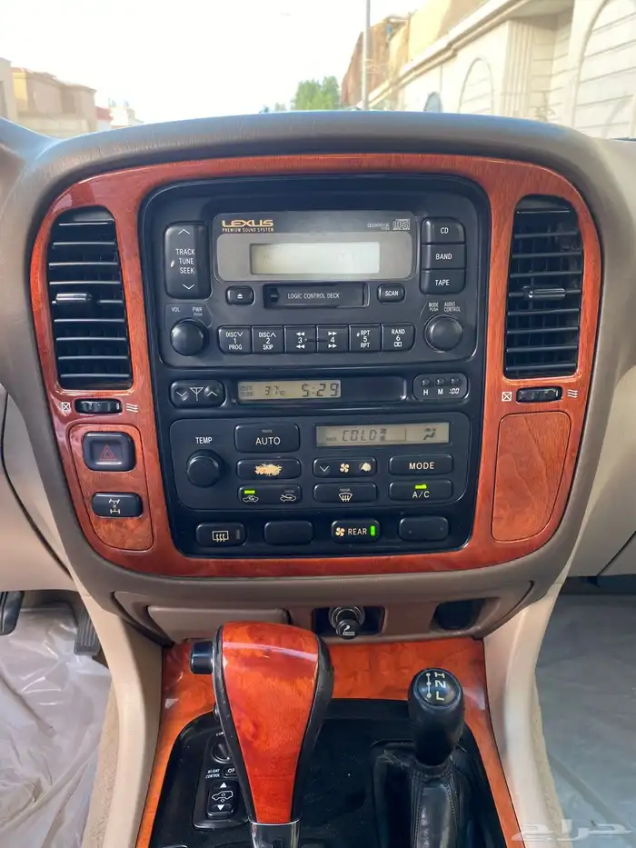 جيب لكزس LX470 نظيف 16