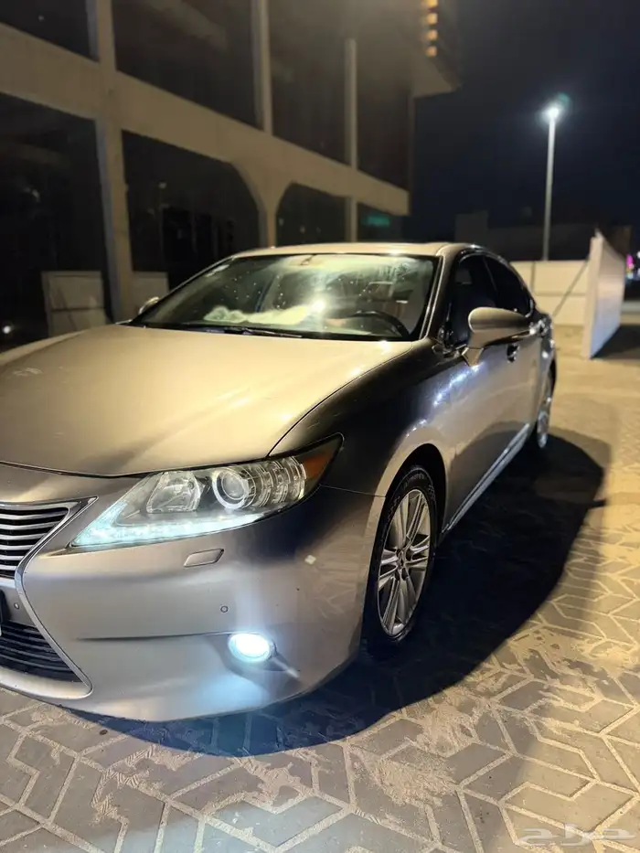 لكزس ES 250 سعودي موديل 2015 نظيفة ومناسبة للمستخدم 6