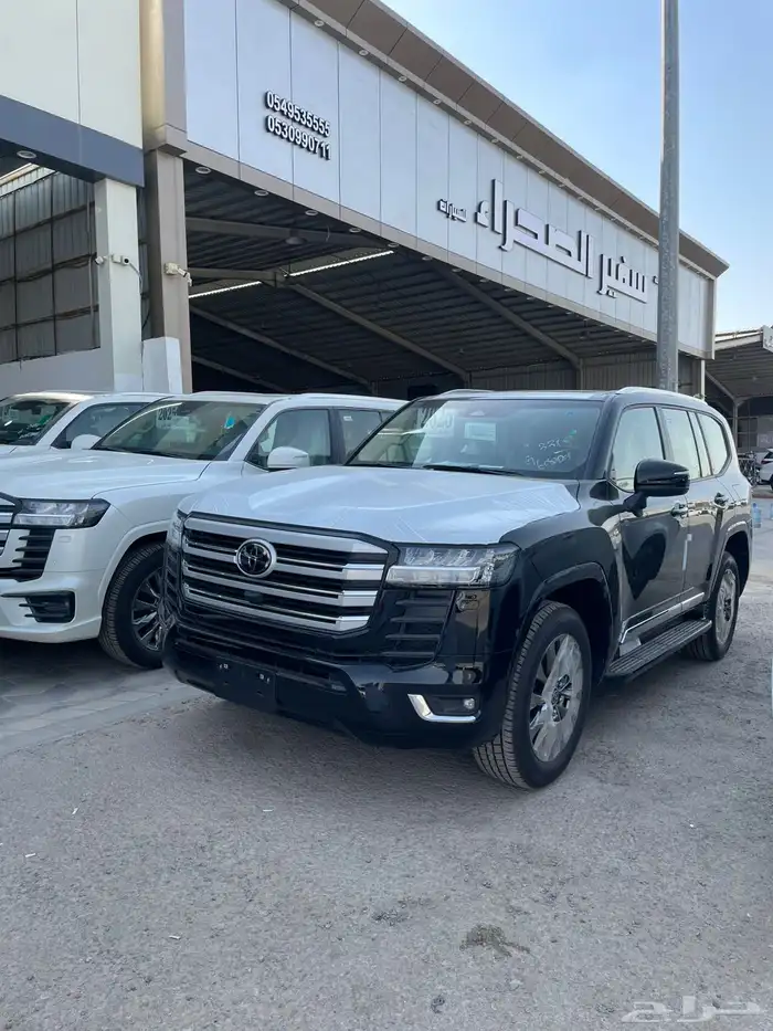 جي اكس ار 2025 L4 بنزين اسود عبداللطيف جميل 0