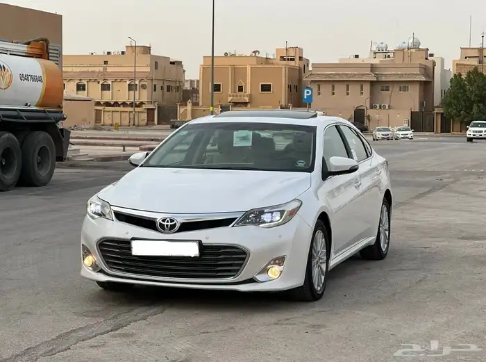 تويوتا افالون 2015 16