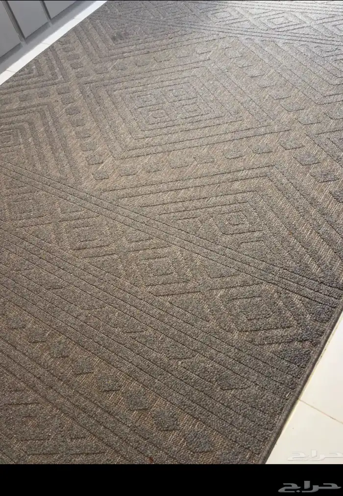 سجادات للبيع وطاولات وعربيات اطفال 6