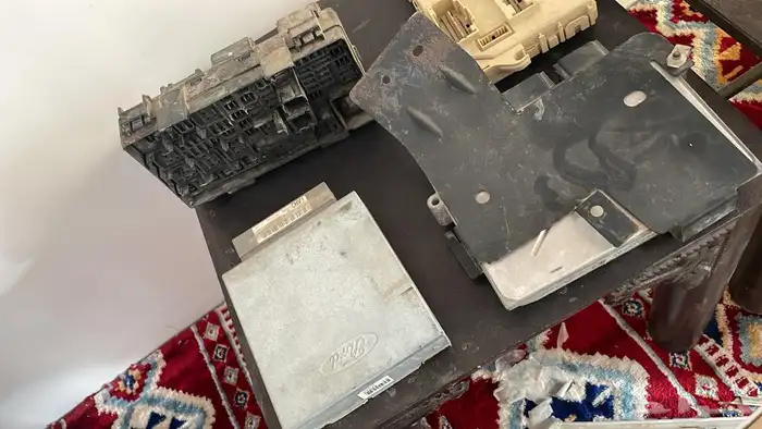 قطع غيار سيارات جديد مستعمل للبيع بجمله 13