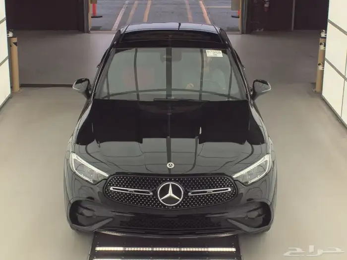 مرسيدس GLC300 كوب 2024 ماشي قليل جدا 6
