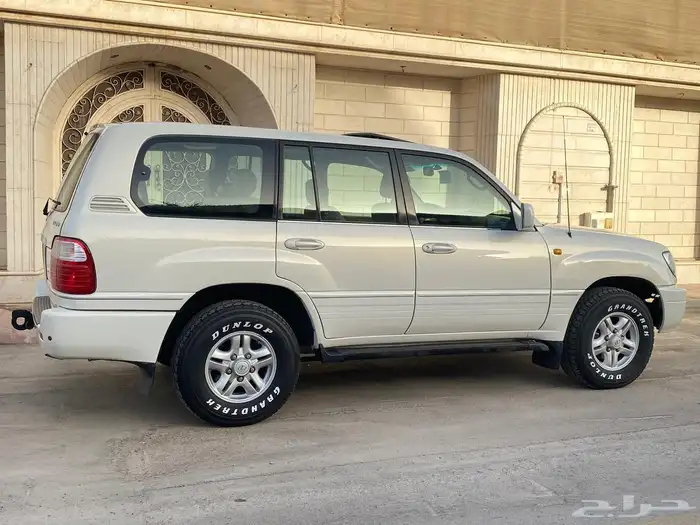 جيب لكزس LX470 نظيف 2