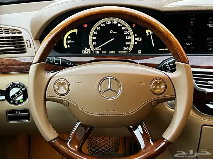 مرسيدس بانوراما s500 محرك 8 سلندر فل كامل للبيع 33