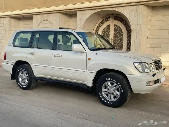 جيب لكزس LX470 نظيف 1