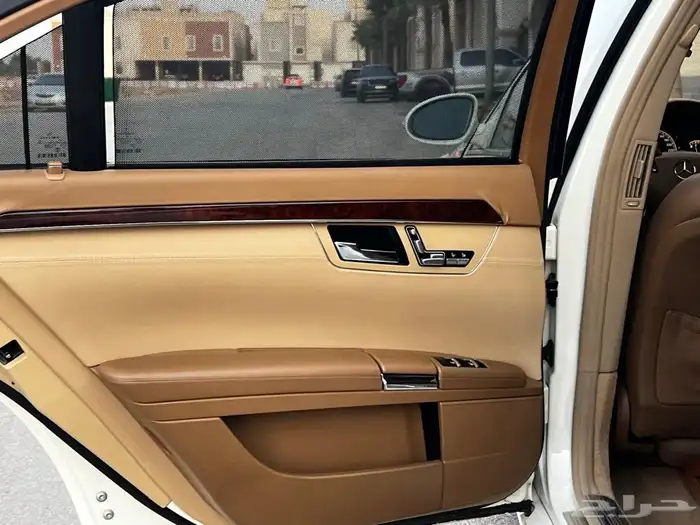 مرسيدس بانوراما s500 محرك 8 سلندر فل كامل للبيع 27