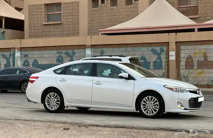تويوتا افالون 2015 3