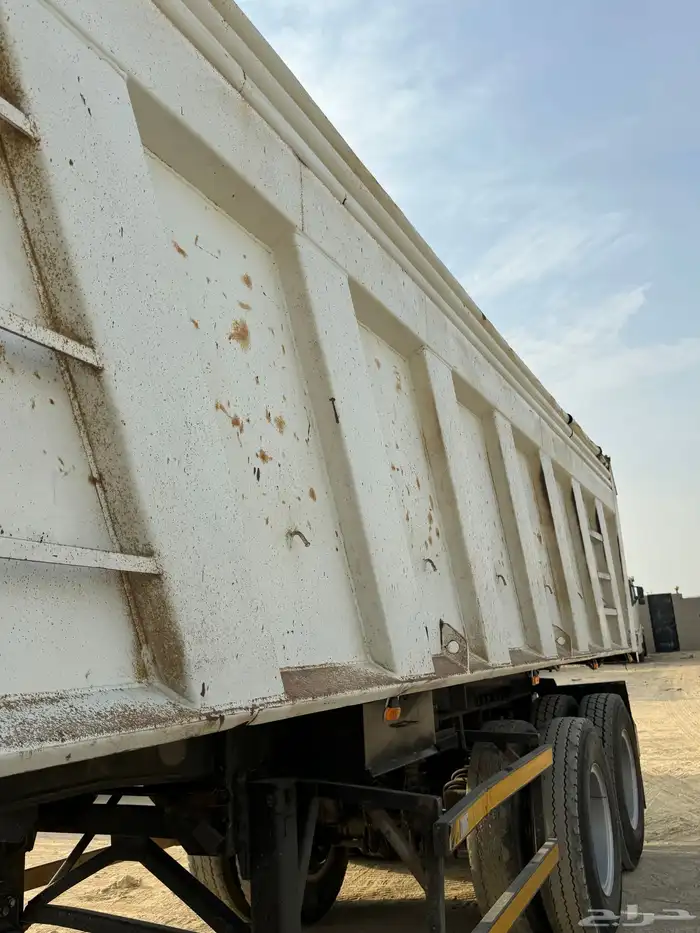 صندوق قلاب 22 متر جفالي نظيف 6
