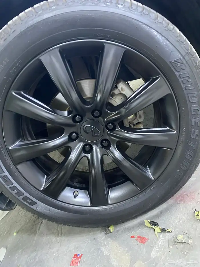 رش جنوط لمعه ومطفي ويوجد جميع الألوان ورش كليبرات 19