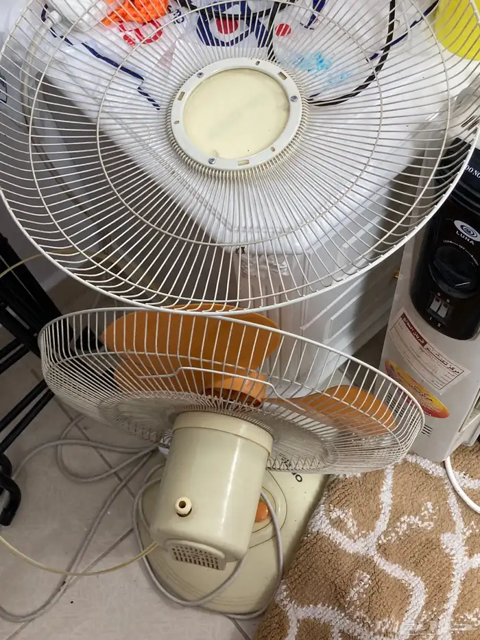 مجموعة عفش وَ أغراض للبيع 4