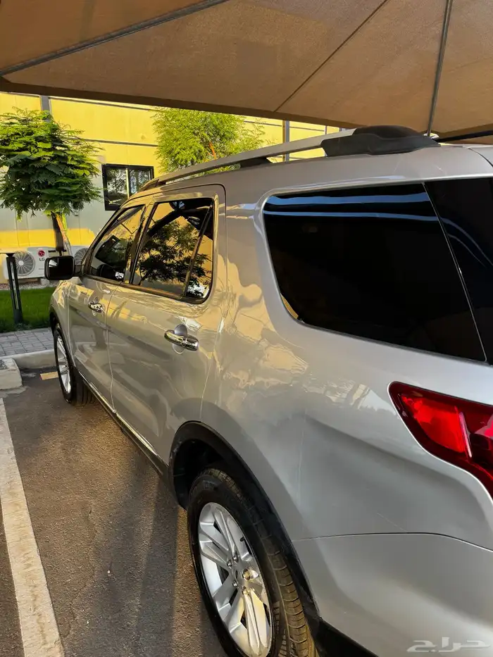 Ford explorer 2013 model 14