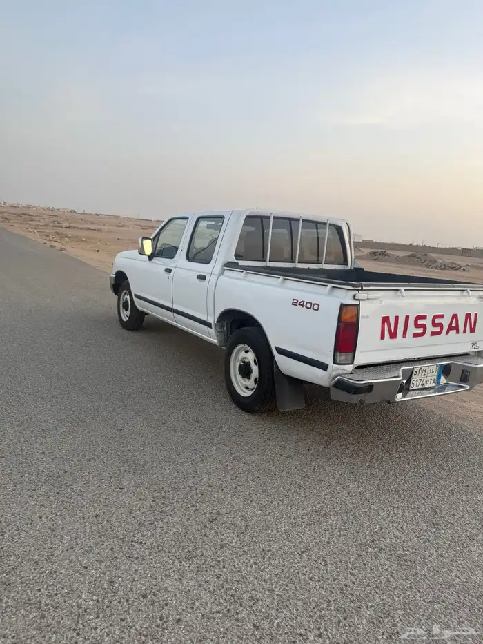 للبيع داتسوان 2001 11