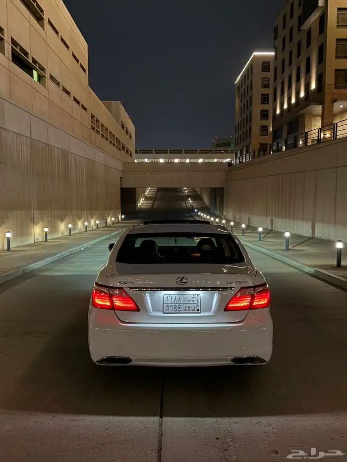 لكزس LS460 L 2012 ( سعودي ) 40