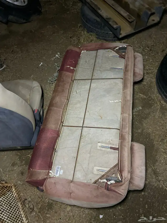 مرتبة هايلكس خلفيه تركب من 2006 إلى 2015 وكاله جديده 1