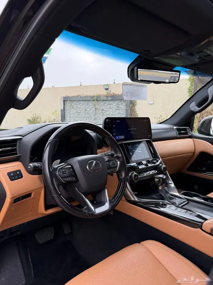 للبيع لكزس LX600 - BB الموديل   2023 11