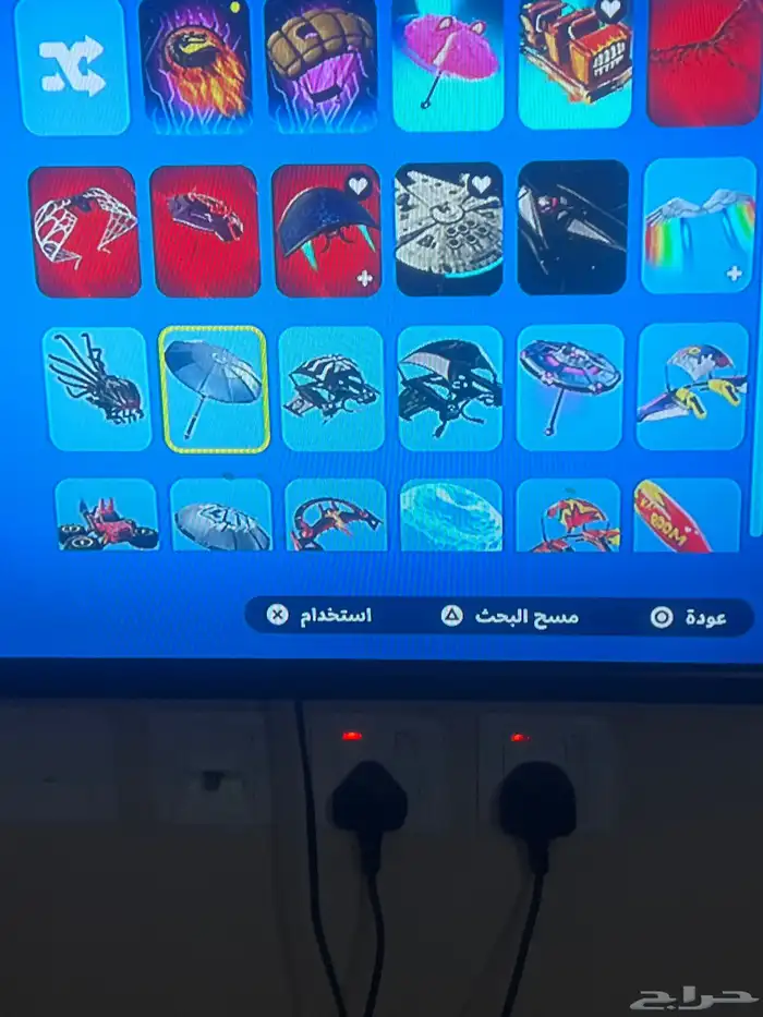 السلام عليكم عندي حساب للبيع فورت نايت 9