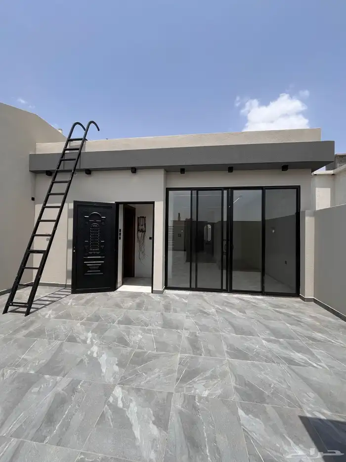 فلل للبيع فى احد رفيده موقع مميز تشطيب vip بسعر 800 الف 6