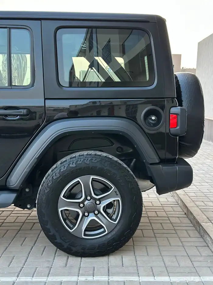 جيب رانجلرV6سبورت بلص العداد 49 الف فقط 2020 شبه الجديد 5