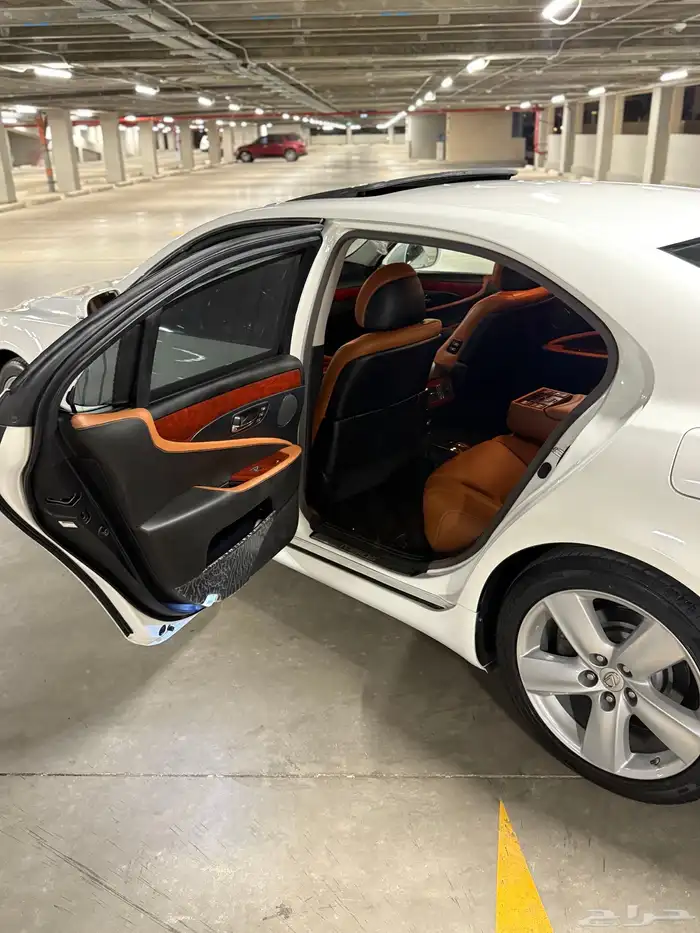 لكزس LS460 L 2012 ( سعودي ) 54
