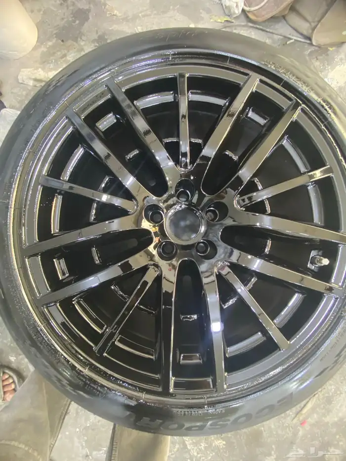 رش جنوط لمعه ومطفي ويوجد جميع الألوان ورش كليبرات 14