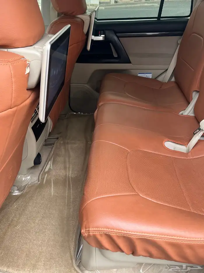 لاندكروزر V8 2020 GXR 10