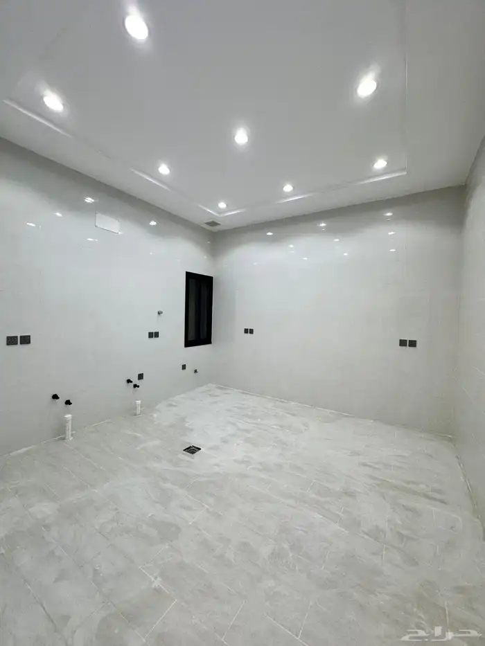 للبيع دور ارضي تمليك في عماره مداخل خاصه 360 متر المحاله 19