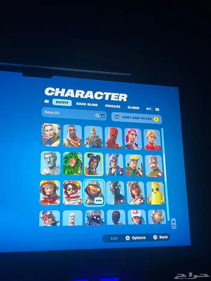 حساب فورت نايت سيزن 4 و3 ماكس وفيه اغراض حلوه مستعجل 100 1