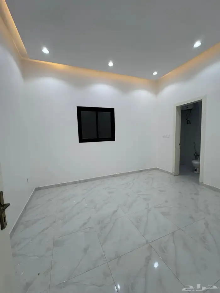 ( سعر مميز ) فيلا درج داخلي بالجنادريه 9
