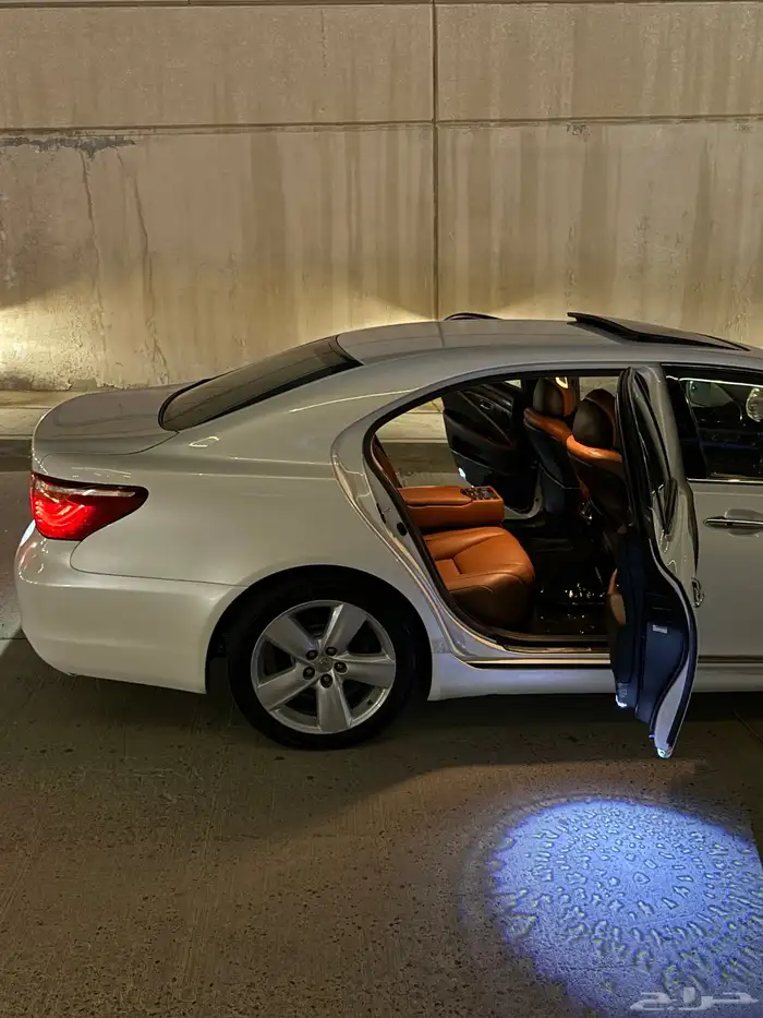 لكزس LS460 L 2012 ( سعودي ) 36
