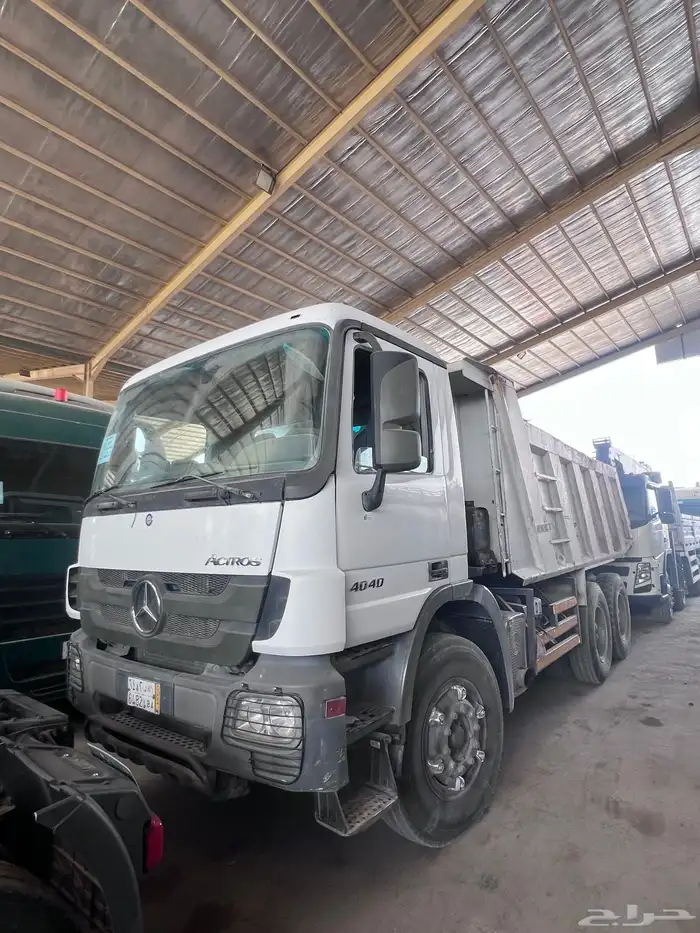 حراج معرض رائد للسيارات والشاحنات 23