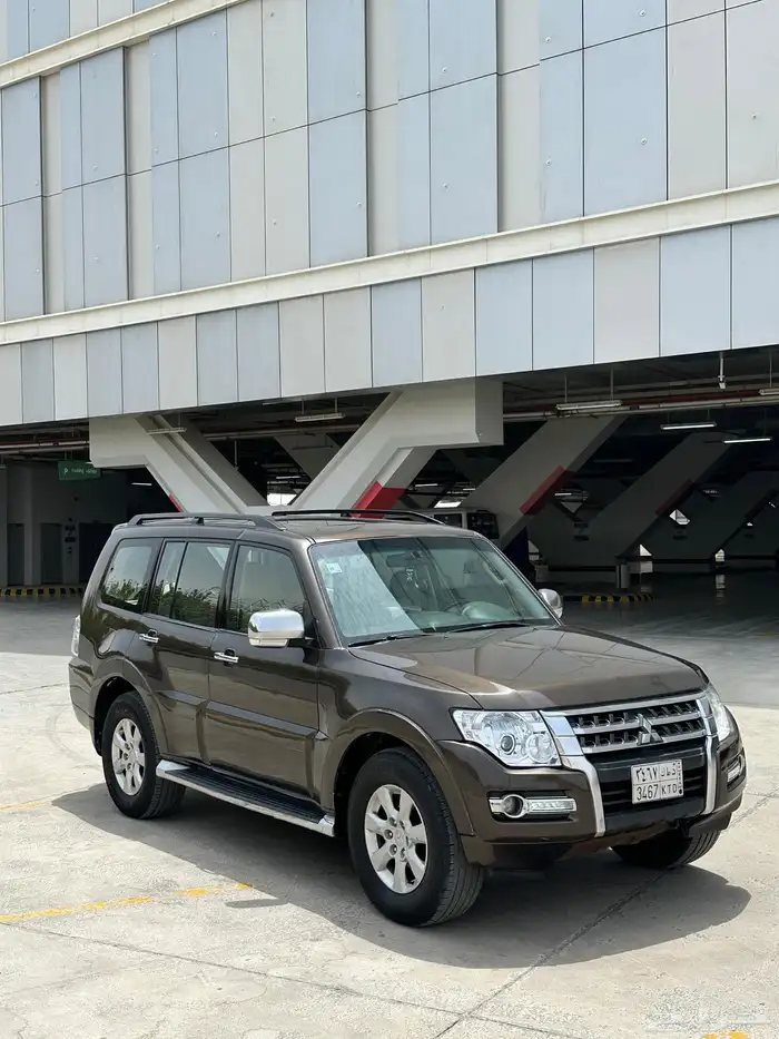mitsubishi pajero 2018 full option 0