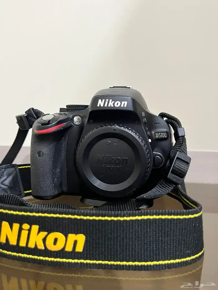 للبيع كاميرا نيكون Nikon D5100 مع العدسات شبه جديدة 1