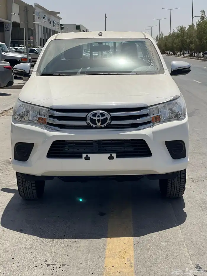 هايلوكس غمارتين سلق بريمي ديزل دبل مكينه2400 قير تمتيك 2025 1