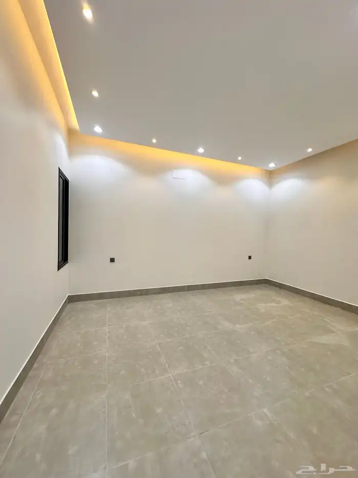 للبيع دور ارضي تمليك في عماره مداخل خاصه 360 متر المحاله 11
