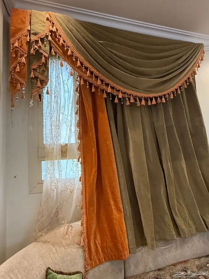 كنب مجلس كبير ب 600 ونظيييف 1