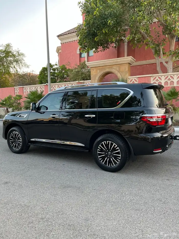 للبيع نيسان باترول بلاتينيوم 2024 V6 27