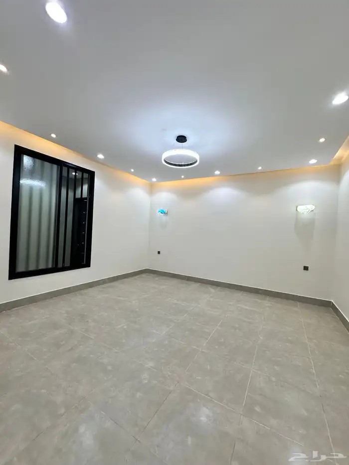 للبيع دور ارضي تمليك في عماره مداخل خاصه 360 متر المحاله 21