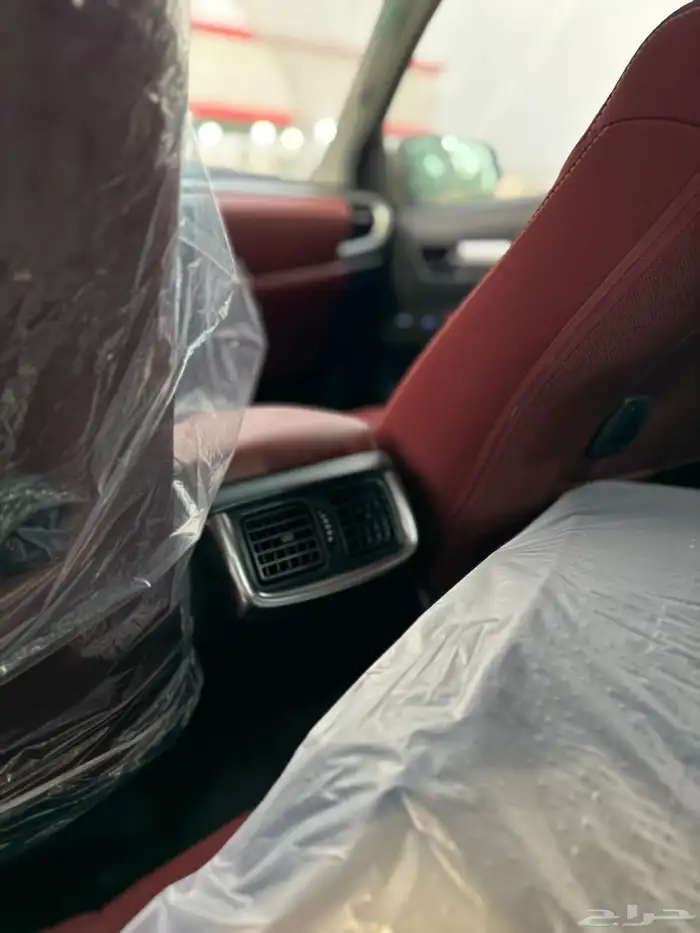 تويوتا هايلوكس غمارتين ديزل اوتوماتيك 2025 8