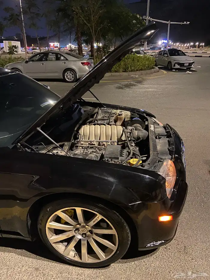كلايزلر srt8 6.1 للبيع او البدل 30