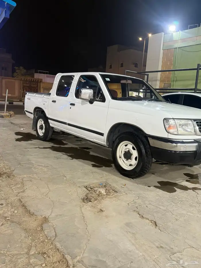 للبيع داتسوان 2001 0